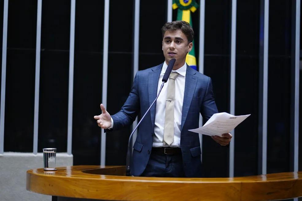 O que é 'ativo minerário' citado por Nikolas Ferreira em conversa com Vorcaro