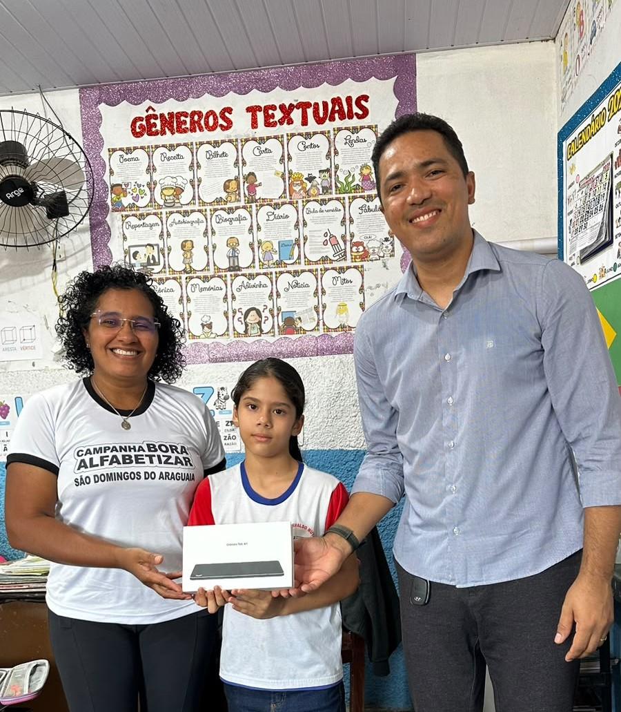 São João do Araguaia premia alunas por desempenho em Matemática e Português