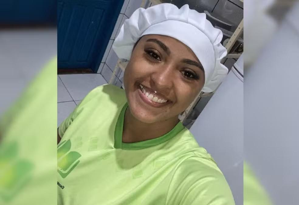 'Tia da Merenda' realiza sonho de ampliar casa após viralizar na internet