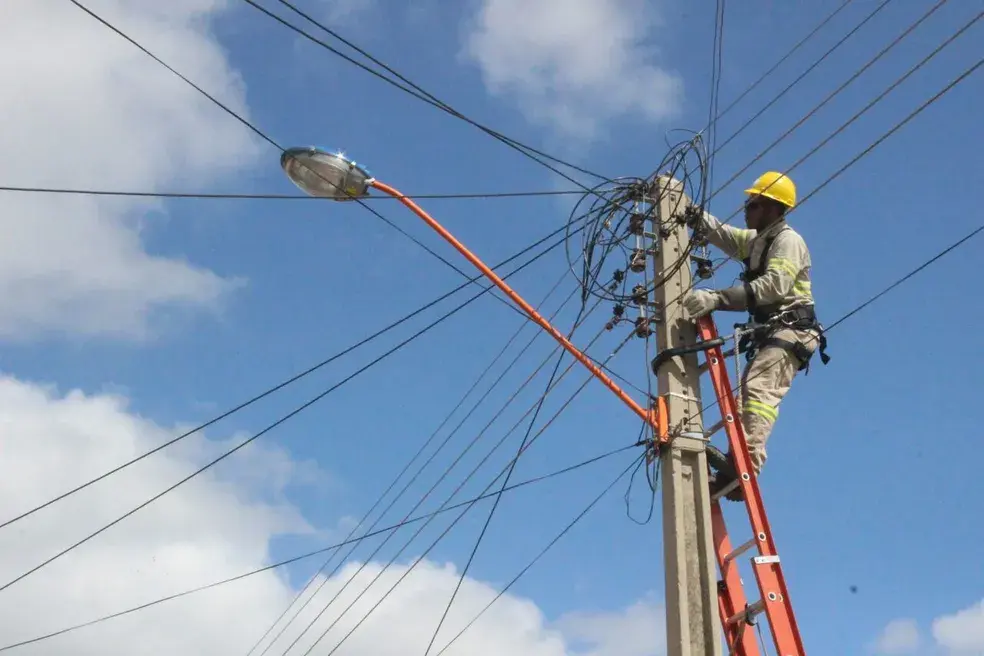 Trabalhador da Equatorial é agredido durante corte de energia em Santarém