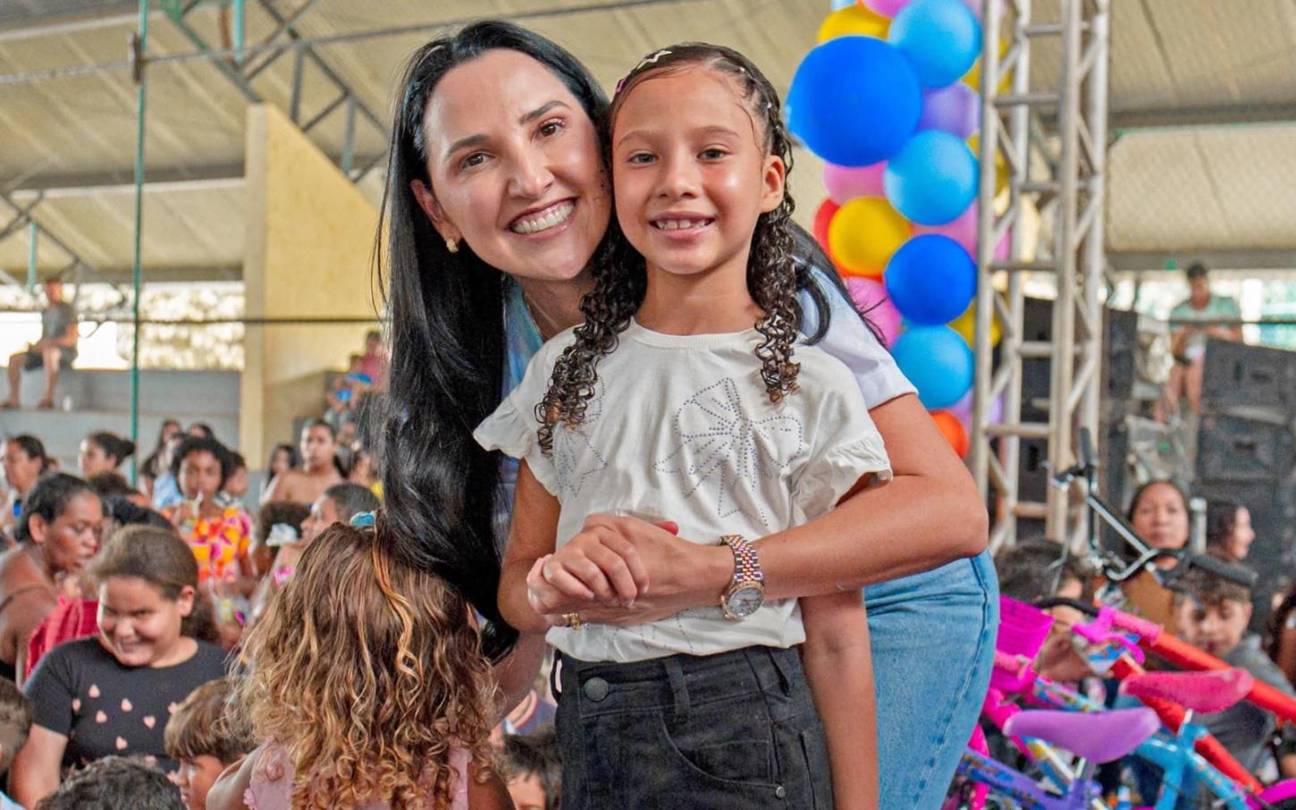 Crianças de Serra Pelada celebram o direito de brincar e sorrir