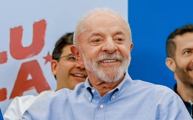 É falso que governo Lula tenha recuado sobre fim da escala 6x1