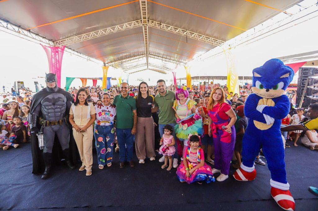 Festa do Dia das Crianças reúne 8 mil pequenos em Canaã