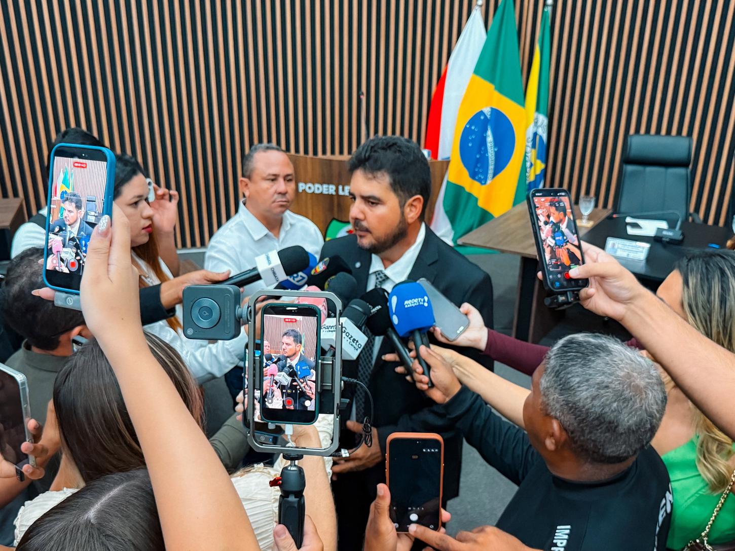 Coletiva de imprensa Flávio Gomes