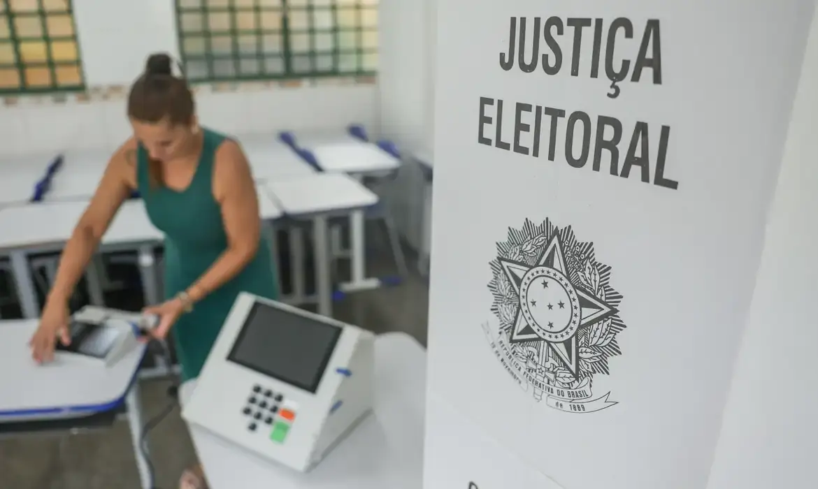 TSE aprova extensão do horário de votação do segundo turno até as 19h