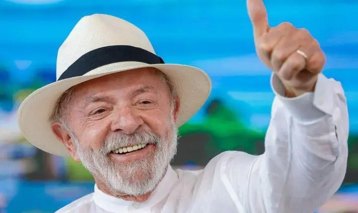 Após passagem de Flávio em Belém, Lula confirma agenda de campanha no Pará