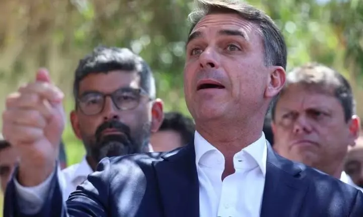 Augusto Cury declara apoio a Flávio Bolsonaro no 2º turno