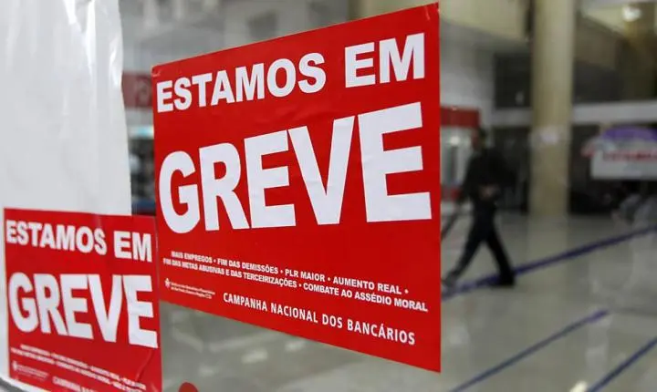 Bancários do Pará entram em greve por tempo indeterminado