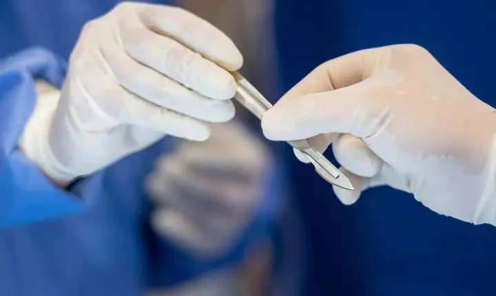 Bebê morre após ser atingido por bisturi durante cesárea em hospital em São Paulo