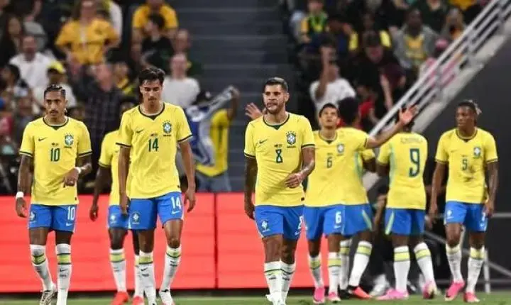 Brasil empata com a Austrália no fim em amistoso morno em Townsville