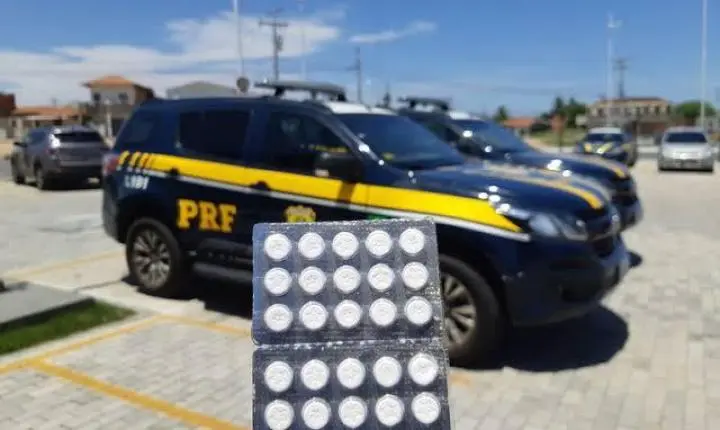 Caminhoneiro é flagrado com 40 comprimidos de anfetamina em Imperatriz