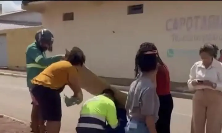 Canaã dos Carajás: motociclista fica ferida após colisão com picape
