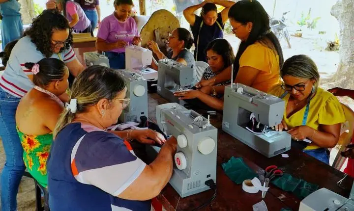Casa de Mainha leva curso de Corte e Costura pela primeira vez à zona rural de Parauapebas