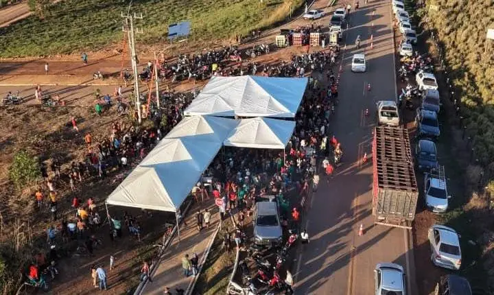 Com festa e churrasco, Godoy celebra asfalto do Cidade Nova junto ao povo de Itupiranga