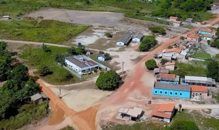 Comunidade 5 Irmãos recebe serviços de infraestrutura em Goianésia do Pará