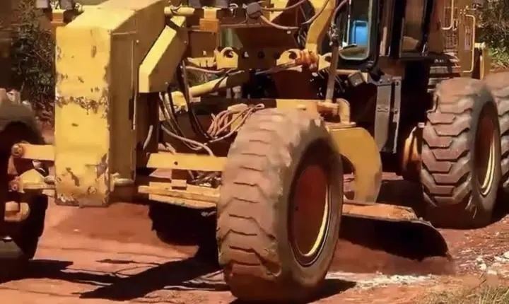Cumaru do Norte intensifica operação tapa-buracos nas ruas