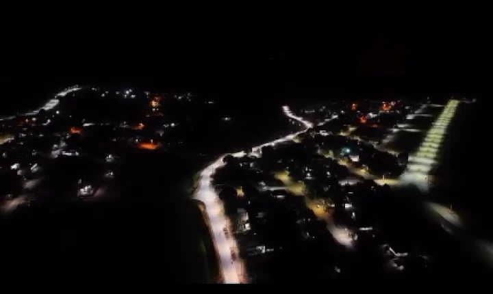 Cumaru do Norte: lago municipal ganha asfalto, meio-fio e iluminação em LED