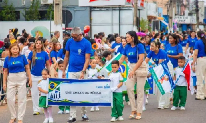 Desfile cívico reúne crianças e celebra a pátria em Tucuruí