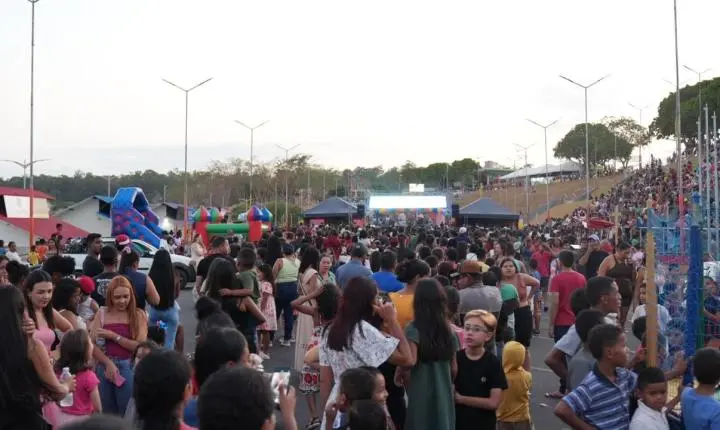 Dia das Crianças em Breu Branco presenteia garotada com mais de 8 mil brinquedos