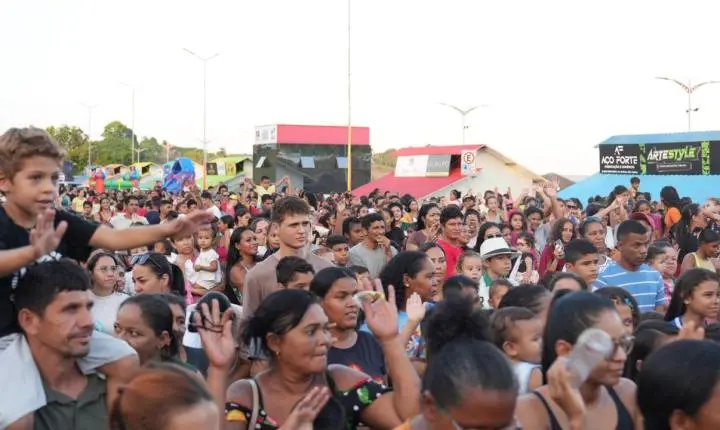 Dia das Crianças em Breu Branco presenteia garotada com mais de 8 mil brinquedos