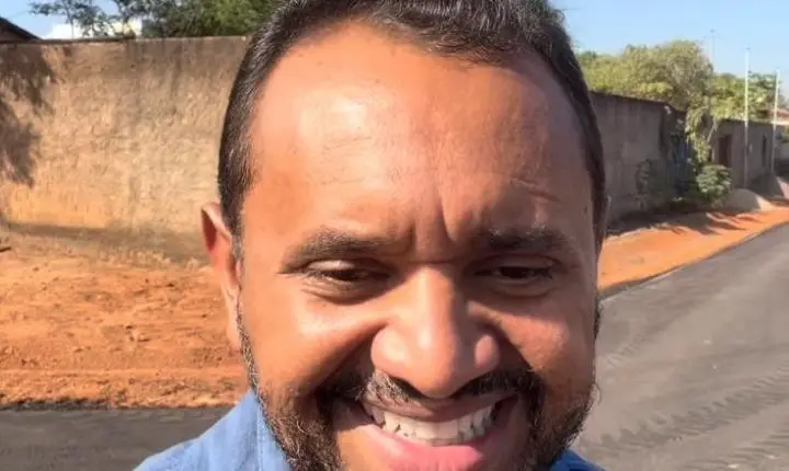 Dr. Rener mostra resultados das obras de drenagem e asfaltamento em Redenção