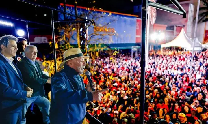 'Essa jogatina na internet não é jogo de aposta, é um vício', diz Lula sobre bets