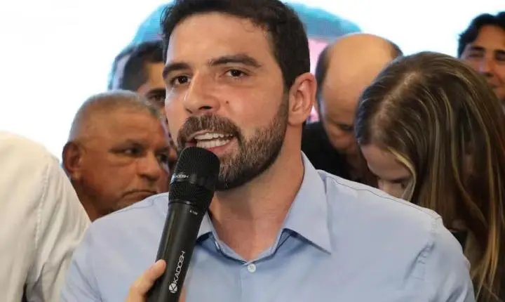 'Fala arrogante': Igor Normando rebate Flávio Bolsonaro e sai em defesa de Belém