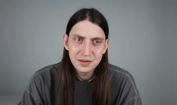 Felca volta ao YouTube após um ano e fala sobre bullying e fobia social