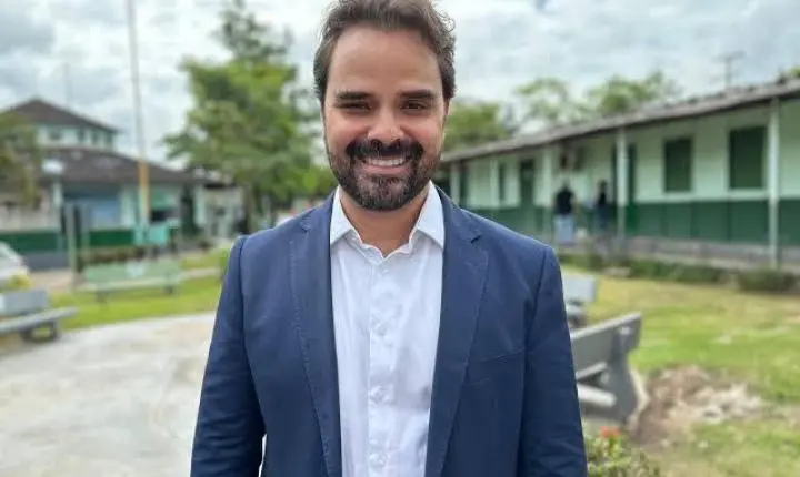 Flavio, Daniel e Toni: prefeito de Marabá pede votos na ‘Trindade do 22’