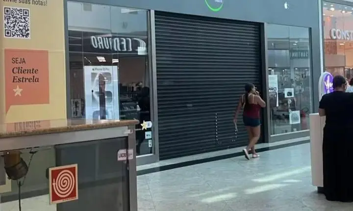 Homens armados assaltam loja e roubam cerca de 70 celulares em shopping de Belém