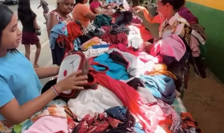 Mãos que ajudam: projeto social distribui mais de 3 mil peças de roupas em Água Azul do Norte