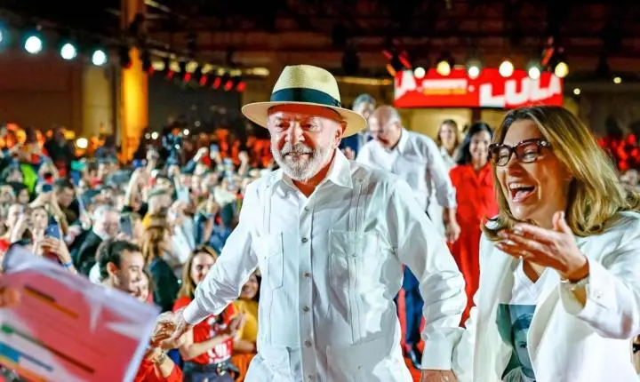 Na busca pelo quarto mandato, Lula oficializa candidatura à Presidência
