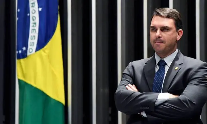 PL confirma convenção nacional para oficializar candidatura de Flávio Bolsonaro à Presidência