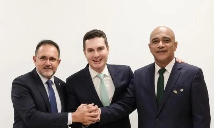 Prefeito de Jacundá convida população para reunião com Chamonzinho e Jader Filho