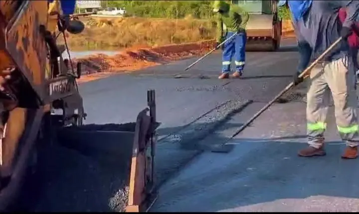 Prefeito Nego destaca avanço de obras de infraestrutura em Cumaru do Norte