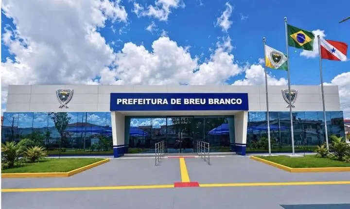 Prefeitura de Breu Branco reinaugura sede administrativa