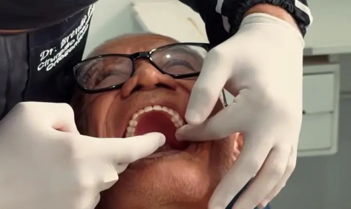     Programa Breu Branco Sorridente amplia atendimentos com mais 30 próteses dentárias