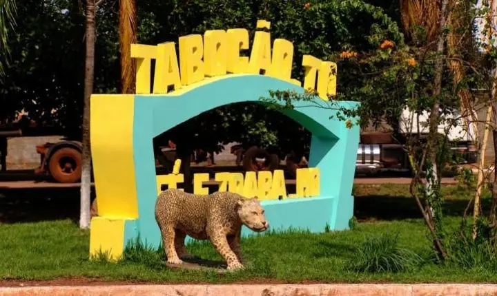 TCE multa ex-prefeito de Tabocão após alta de 107% em contratos temporários.