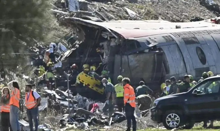 Tragédia na Espanha: colisão de trens deixa dezenas de mortos