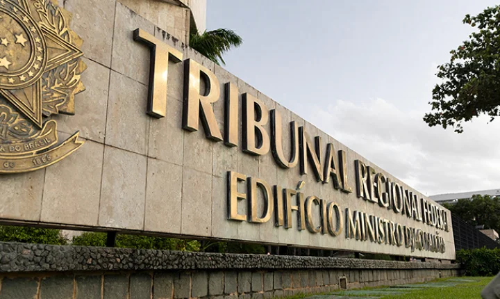 TRF-5 encerra ação por frase sobre mulheres trans não serem mulheres e afirma liberdade de expressão